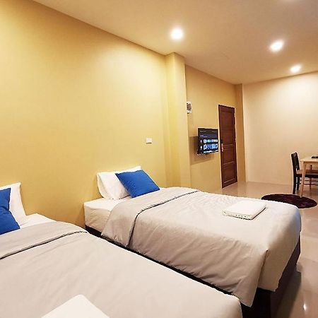 เดอะมิดเดิลทาวน์ Sha Hotel เชียงราย ภายนอก รูปภาพ
