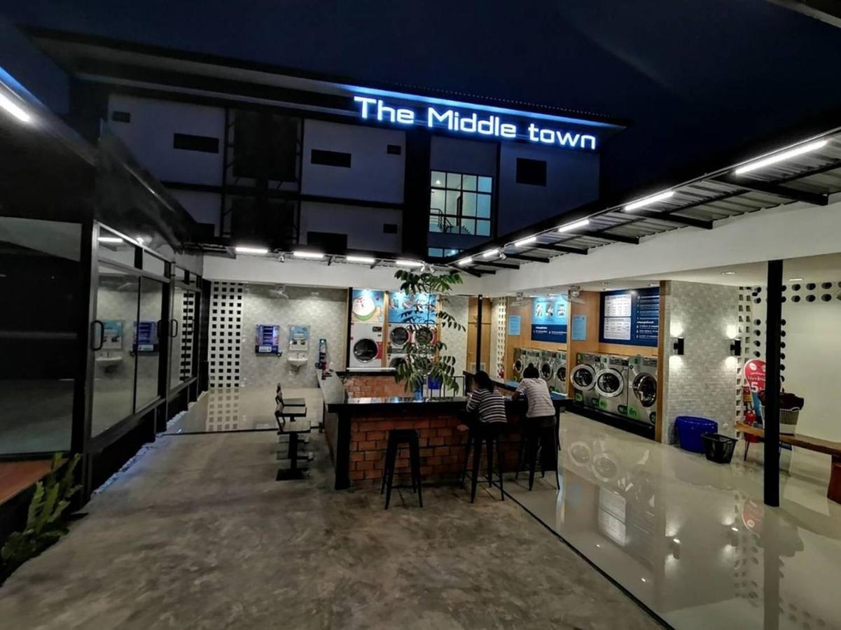 เดอะมิดเดิลทาวน์ Sha Hotel เชียงราย ภายนอก รูปภาพ
